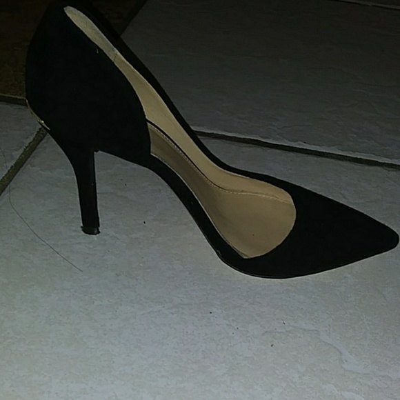 Shoes - Picture 3 of 4